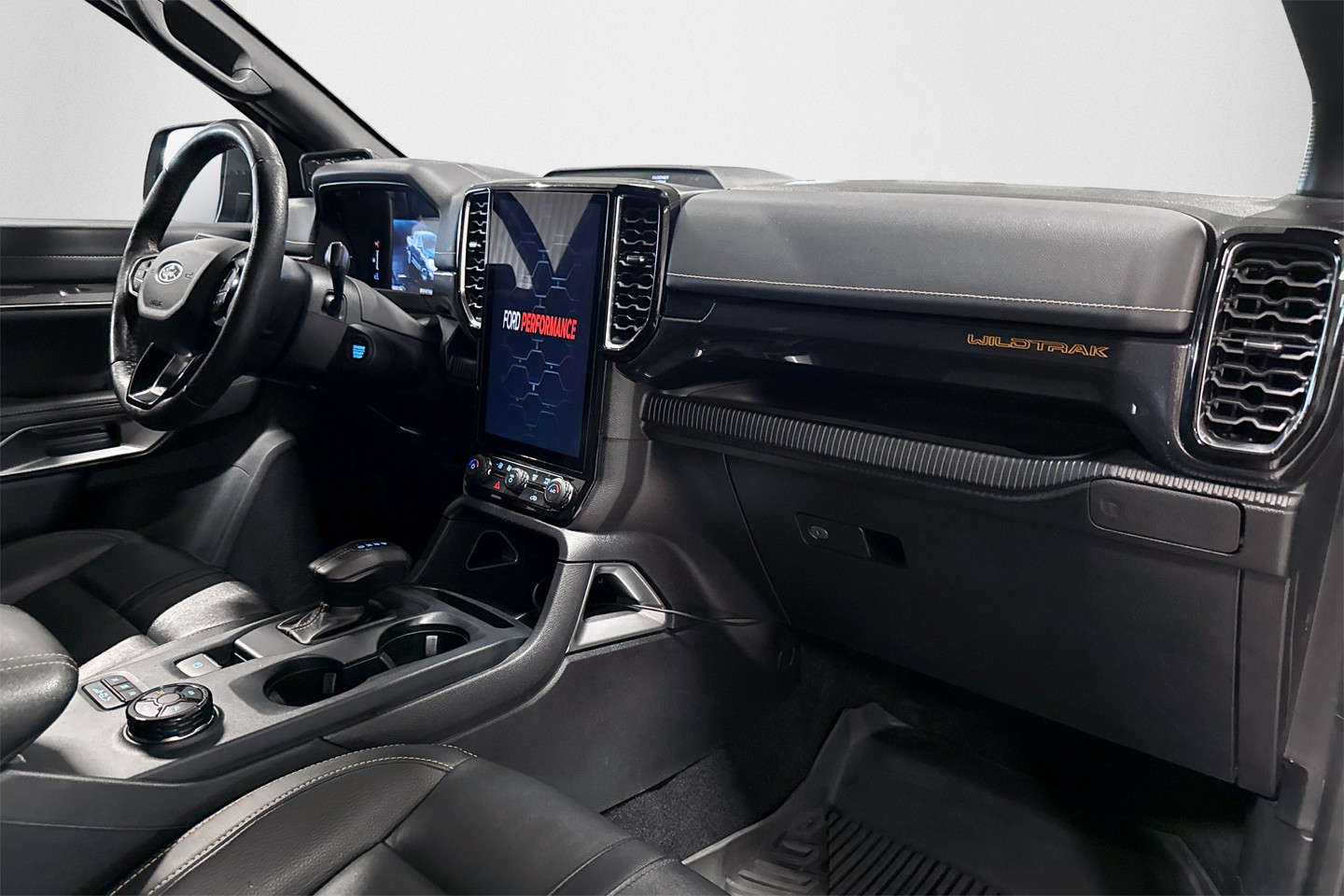 Ford Ranger Double Cab 3.0 V6 EcoBlue e-4WD SelectShift, 10-trins, 240ps, 2023